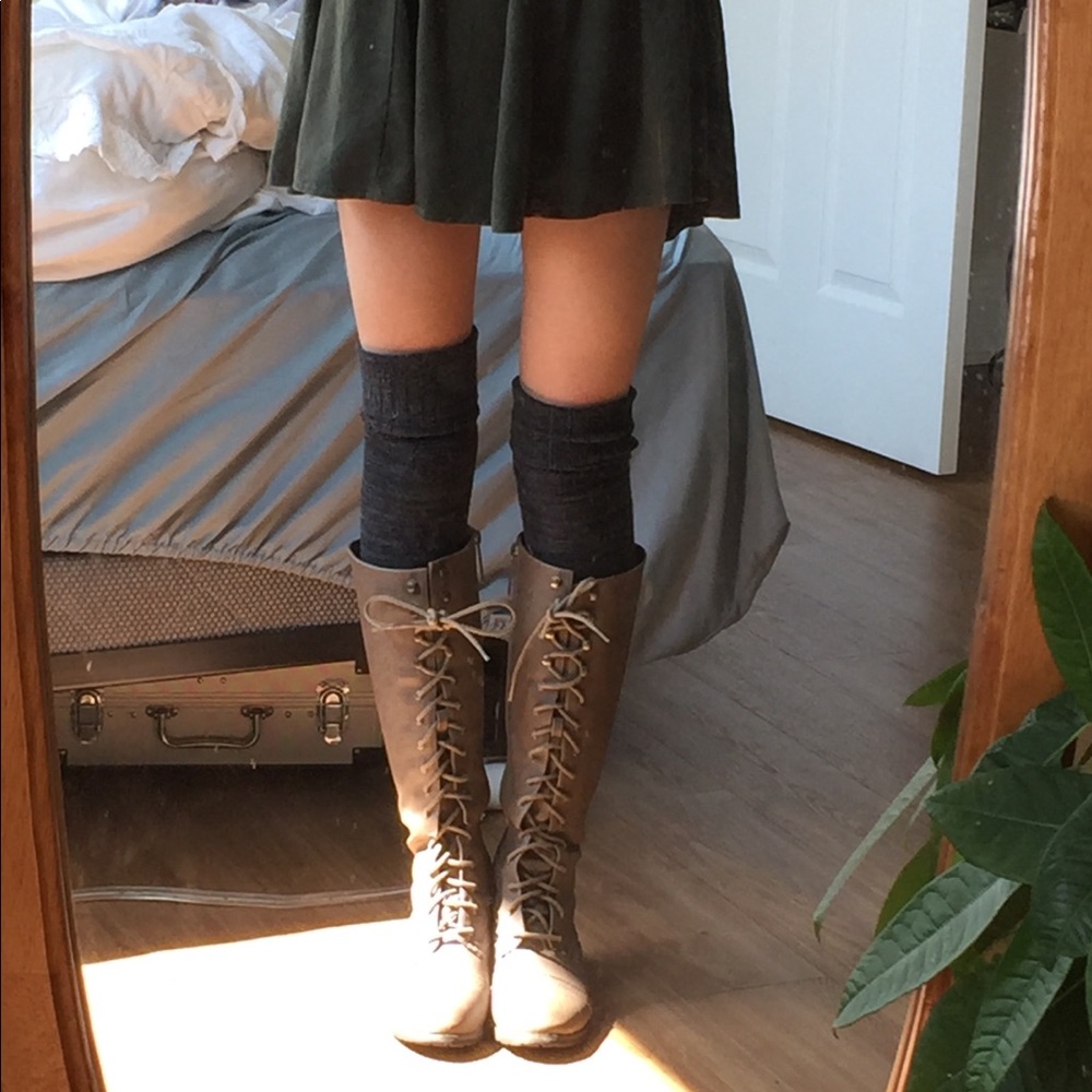 Green brandy Melville skirt